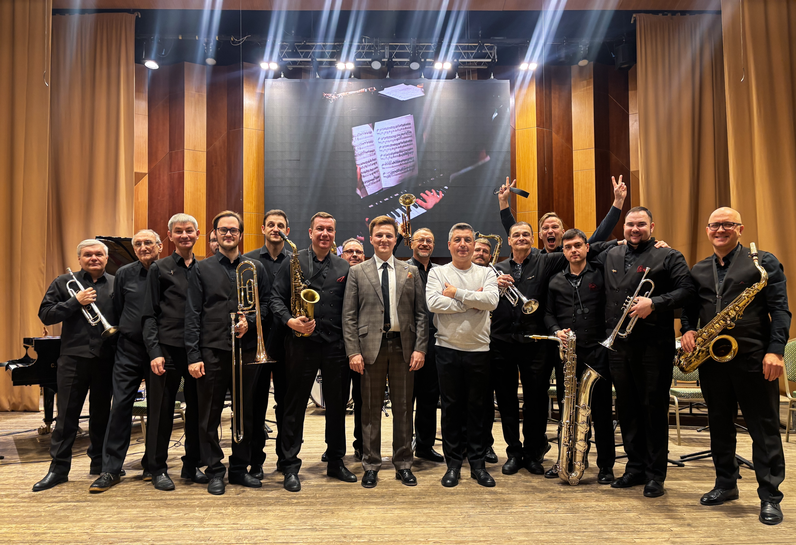 Big Band Воронежской филармонии и Дмитрий Кузнецов